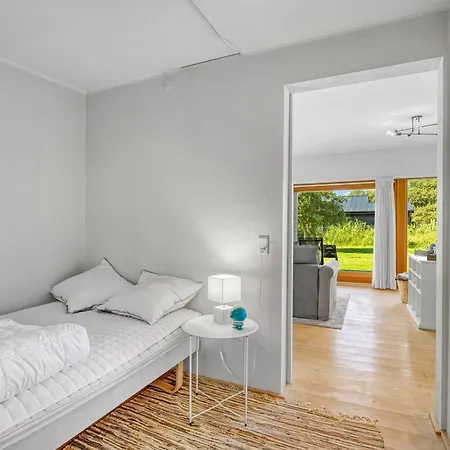 Nielsigne - 1-3km From The Sea By Interhome Ferienhaus Bøtø By
