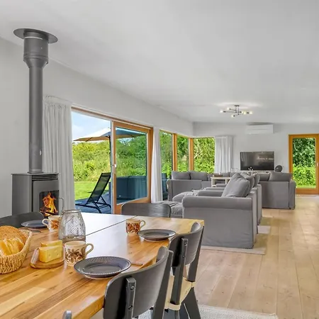 Nielsigne - 1-3km From The Sea By Interhome Bøtø By