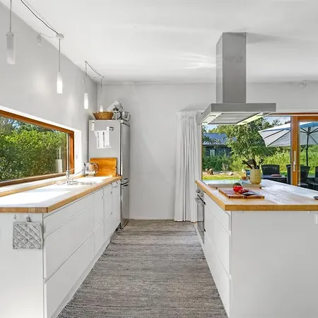 Ferienhaus Nielsigne - 1-3km From The Sea By Interhome Bøtø By