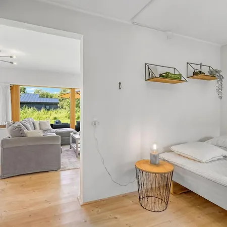 Ferienhaus Nielsigne - 1-3km From The Sea By Interhome *