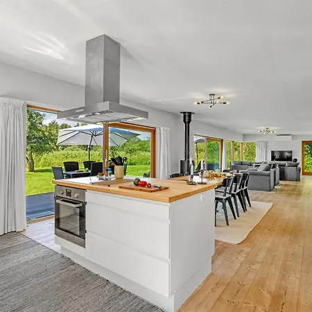 Nielsigne - 1-3km From The Sea By Interhome *